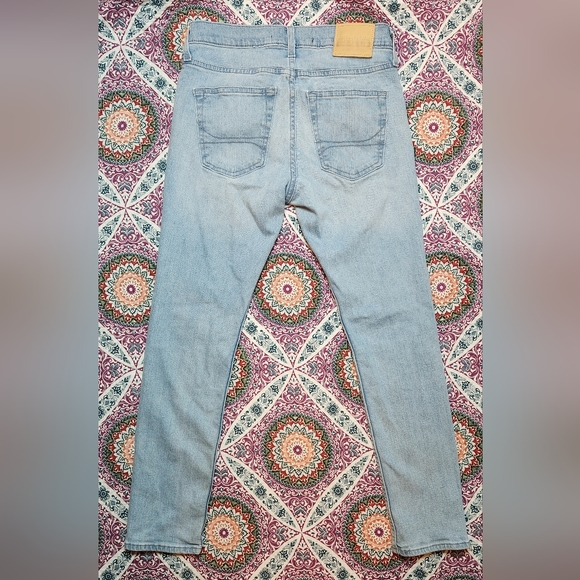 Hollister Men's Epic Flex Light Wash Skinny Jeans - Size 28W/28L - Picture 7 of 8